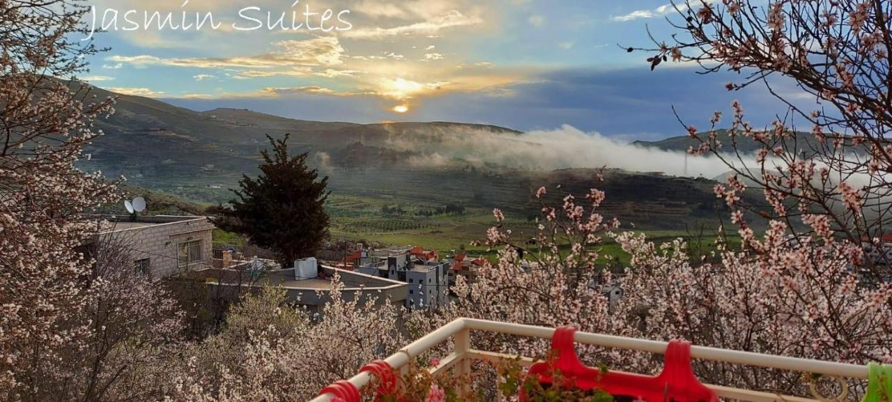 Jasmin Suites Majdal Shams Exterior photo