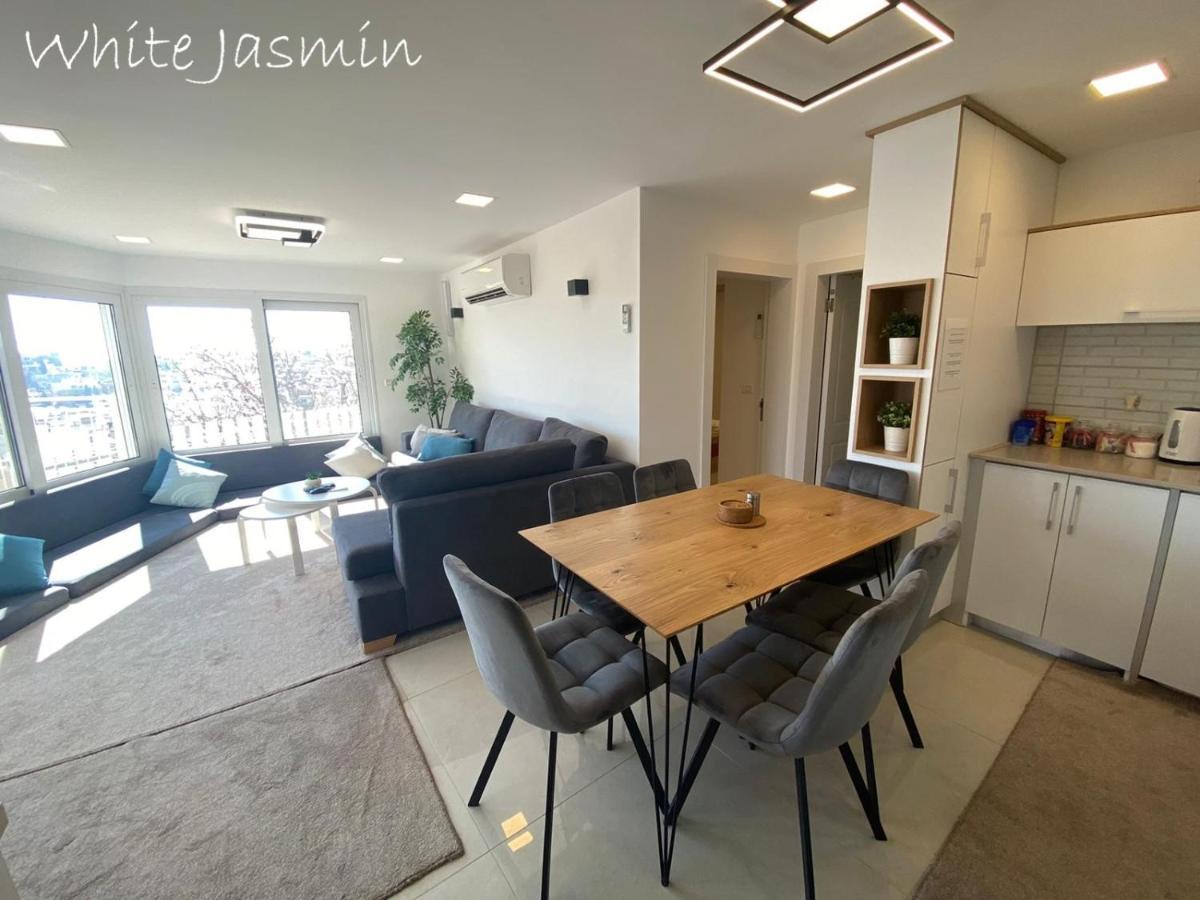 Jasmin Suites Majdal Shams Exterior photo