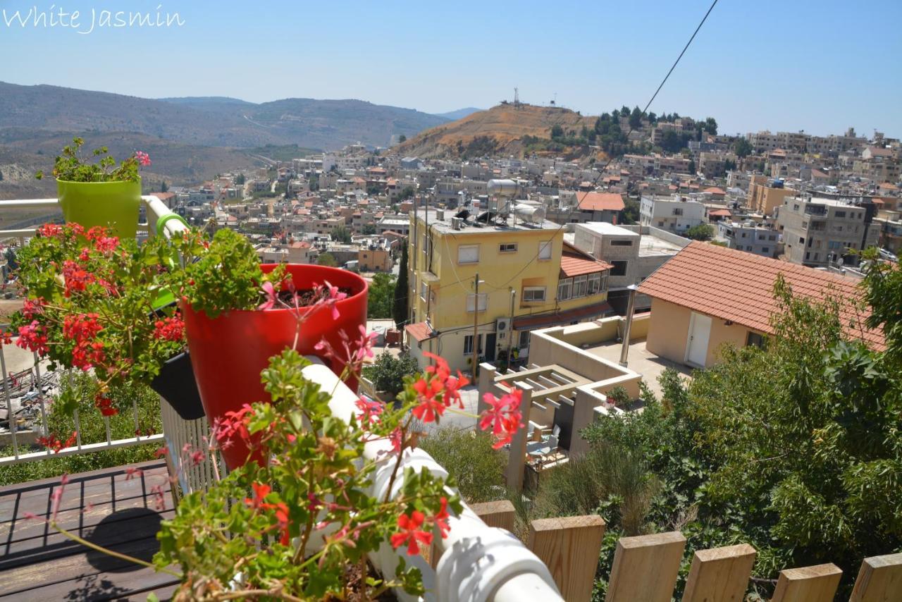 Jasmin Suites Majdal Shams Exterior photo