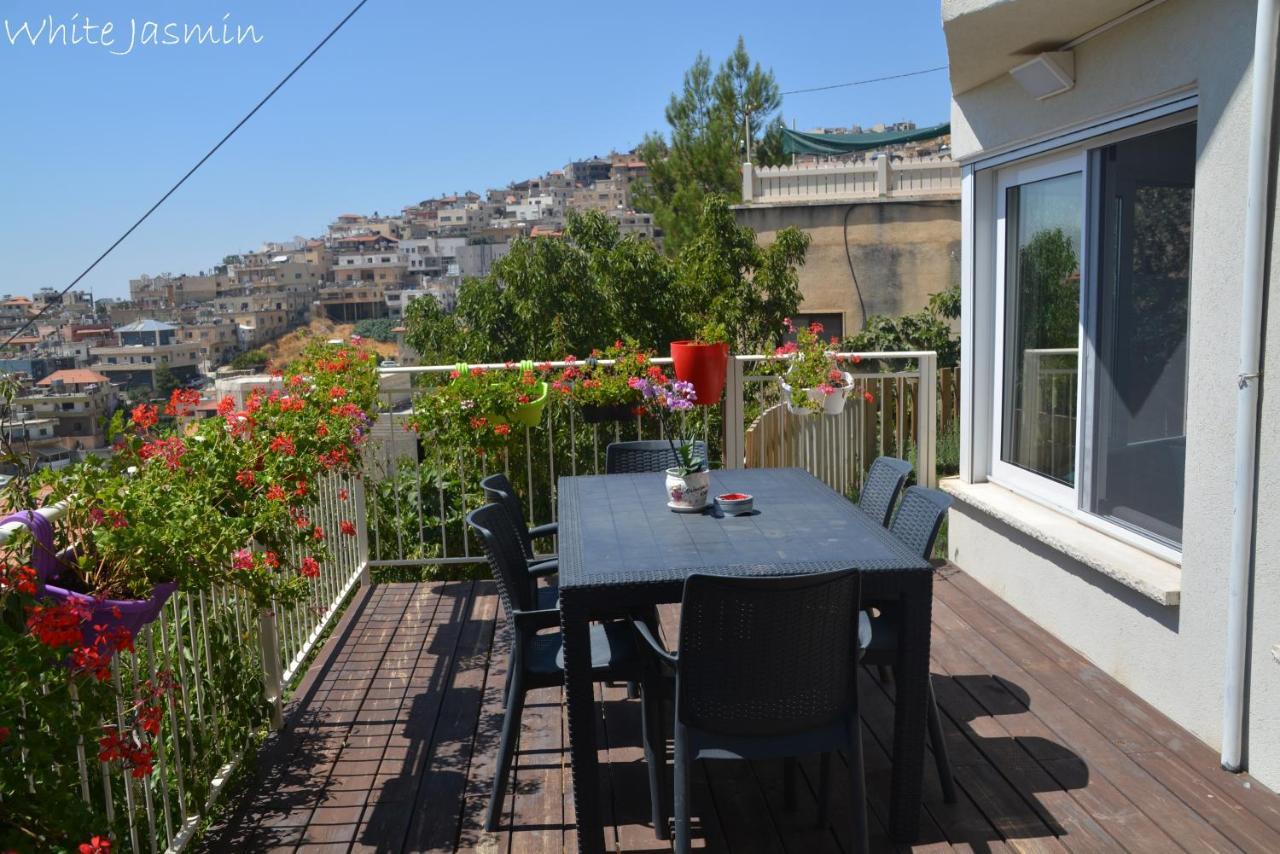 Jasmin Suites Majdal Shams Exterior photo