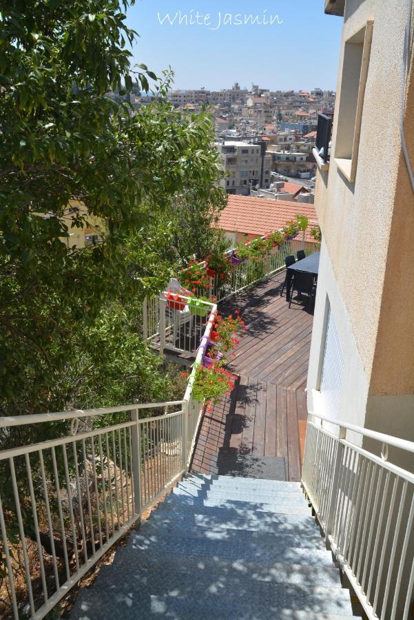 Jasmin Suites Majdal Shams Exterior photo
